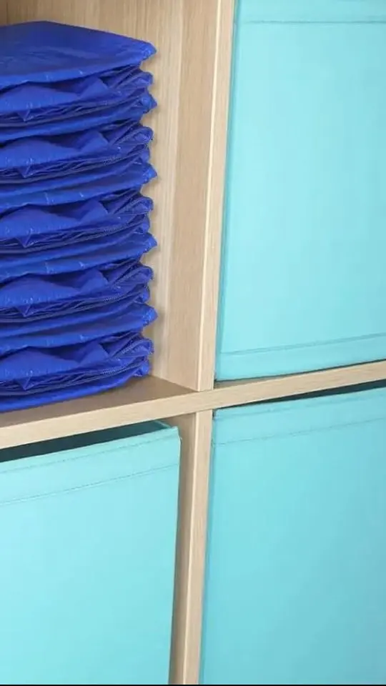 Placeholder thumbnail for “How to Fold and Store Moving Bags Flat”. Final creator footage is not uploaded yet.
